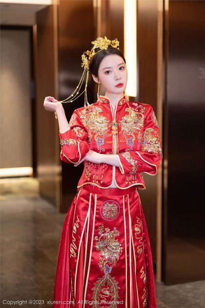 极品清纯大胸美女游泳海报